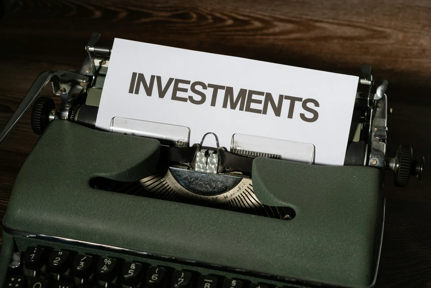 Assessing Dividend Reinvestment Plans Against Traditional Direct Stock Purchases